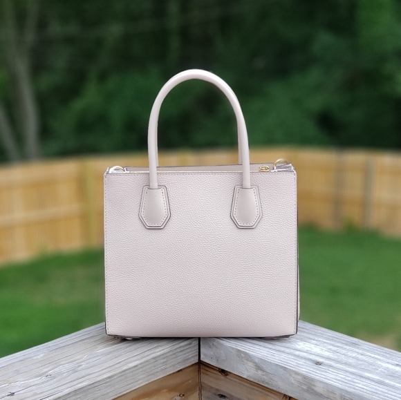 ⚠️LAST 1⚠️Michael Kors Mercer MD Acrdion Conv Tote - Picture 3 of 8